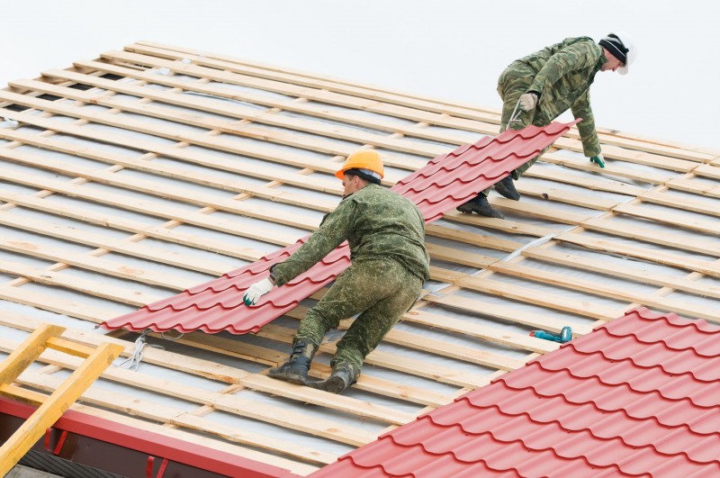 What To Do When The Roof On Your Home Is Damaged?