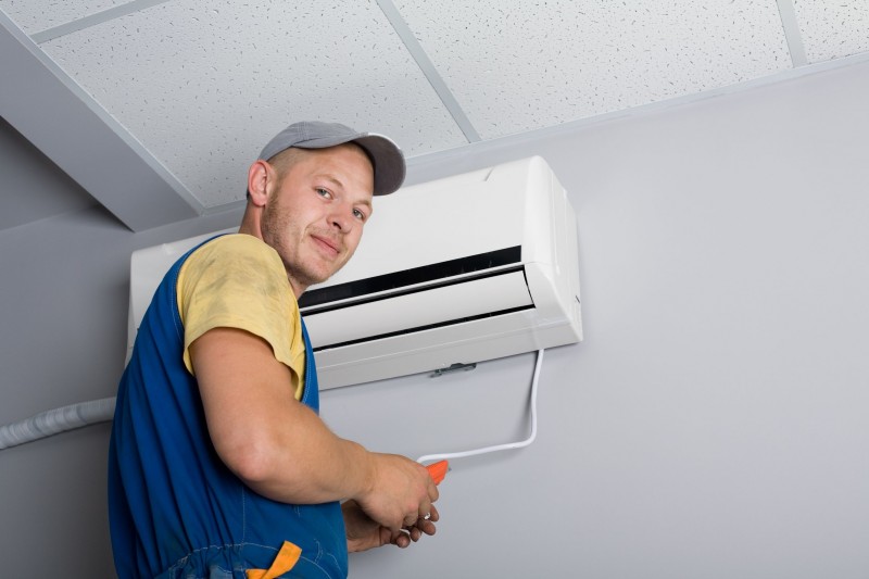 Hiring A Residential Air Conditioning Service in Waldorf MD To Help With Maintenance Steps