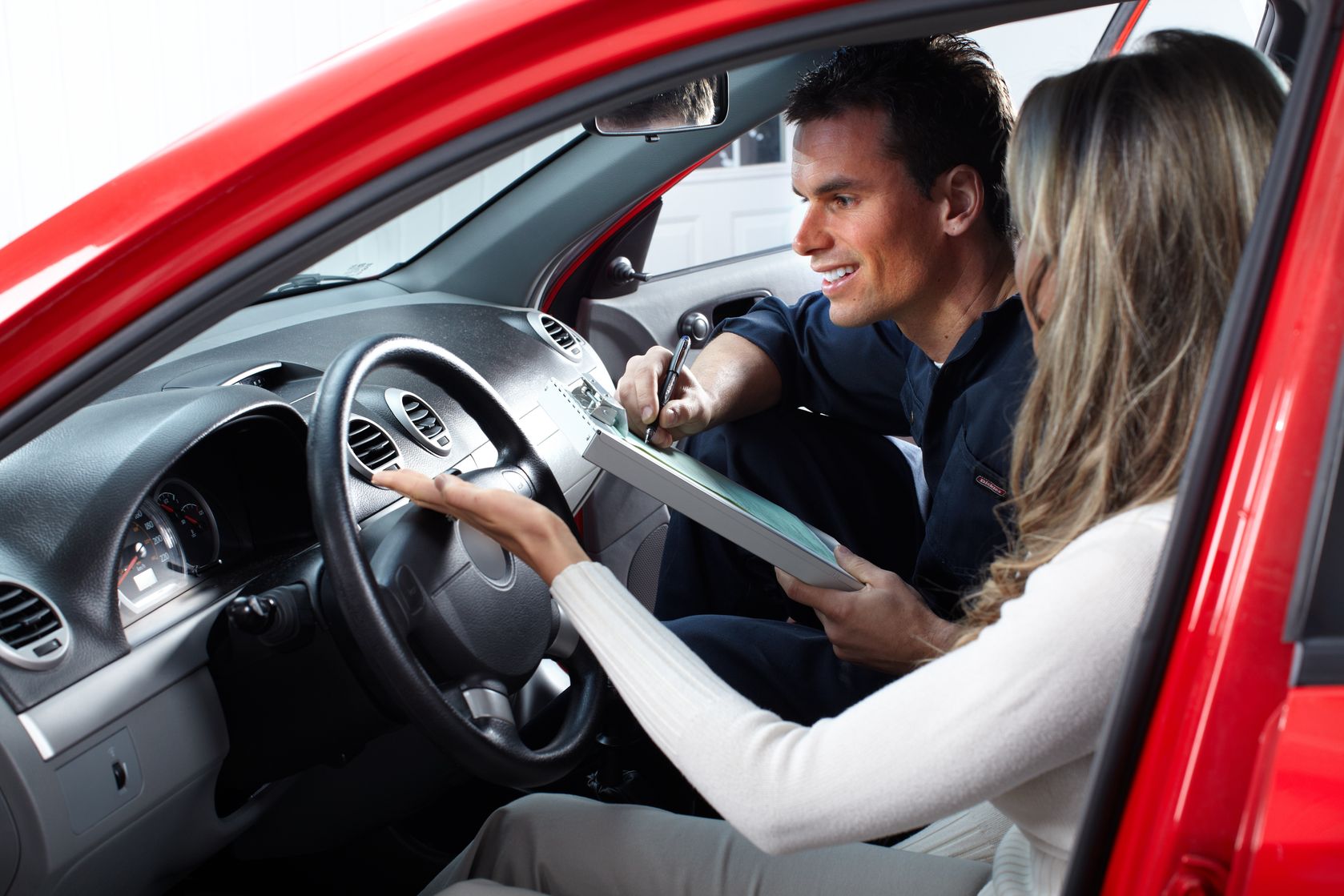 Restore the Beauty and Safety of a Wrecked Vehicle Using an Expert Auto Body Shop in Johnson County