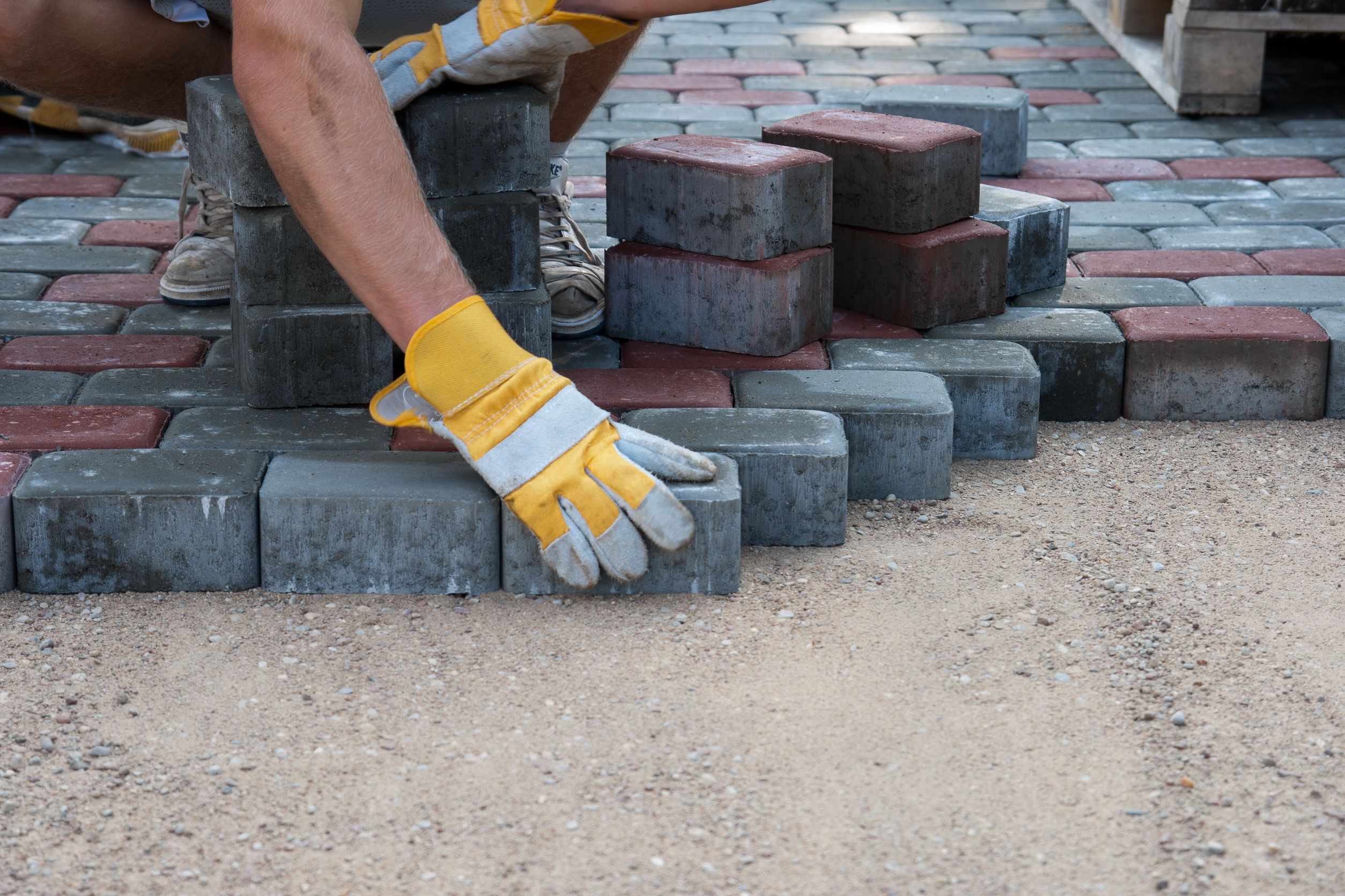 Asphalt Driveway Paving Contractor in Lockport, NY: Elevate Your Home’s Curb Appeal with Expert Craftsmanship and Lasting Quality