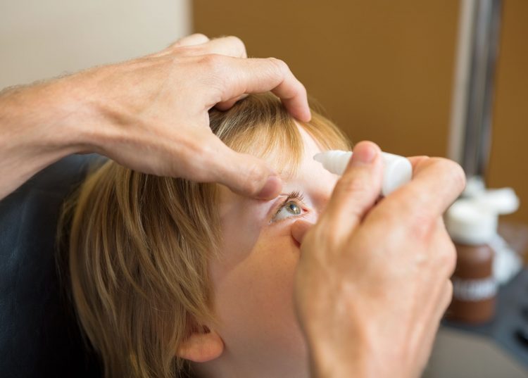 How Cosmetic Eye Surgery in Oahu, Hawaii Can Improve Your Appearance
