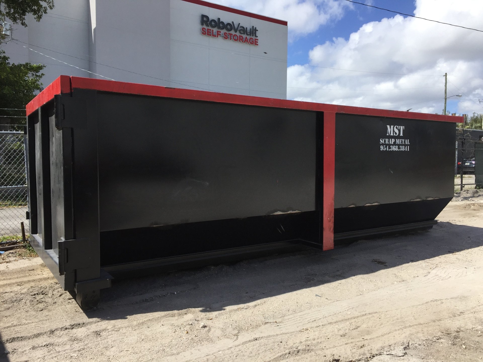 Learn More About How to Rent a Residential Roll-Off Container in Ft Lauderdale FL