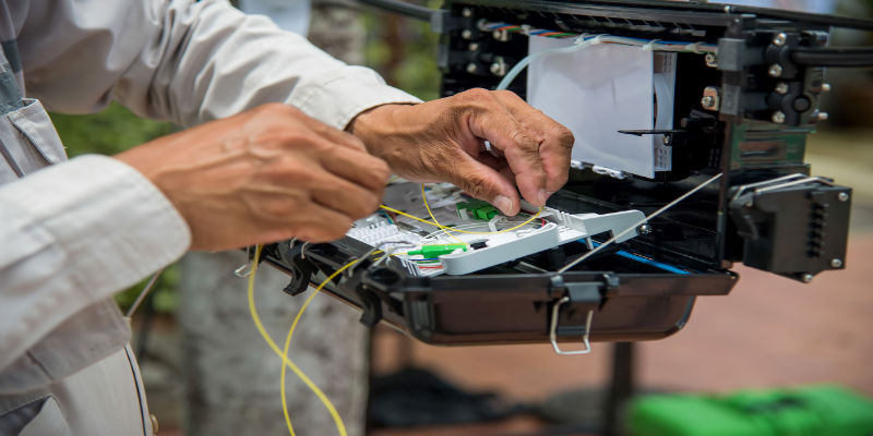 Signs You Need A Professional Home Electrician In Madison, WI