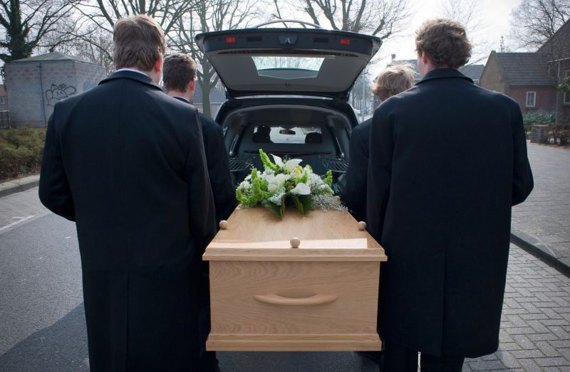 Planning for a Memorial Service and Cremation in Bel Air While Dealing With Grief