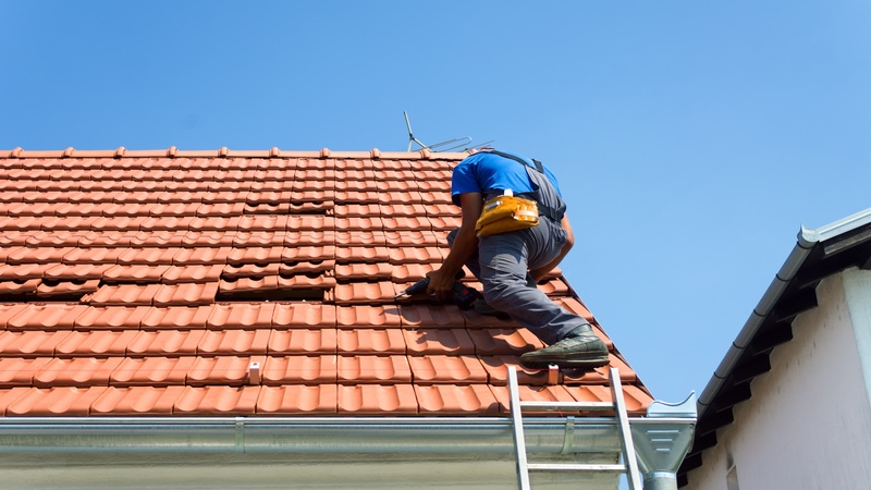 3 Signs Your Burlington Home May Need Roofing Repair