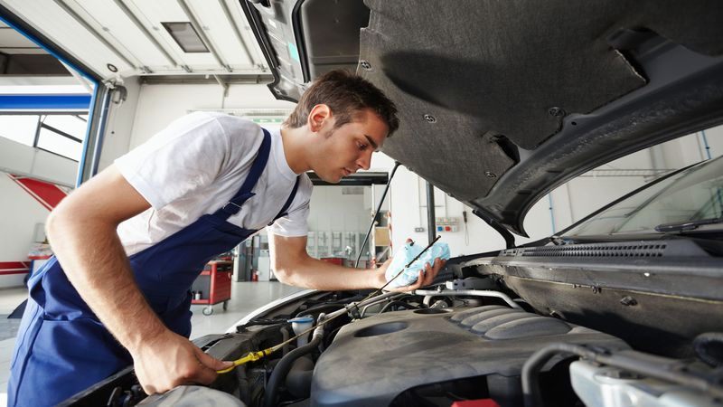 Different Factors to Consider when Getting an Oil Change in Copperas Cove TX