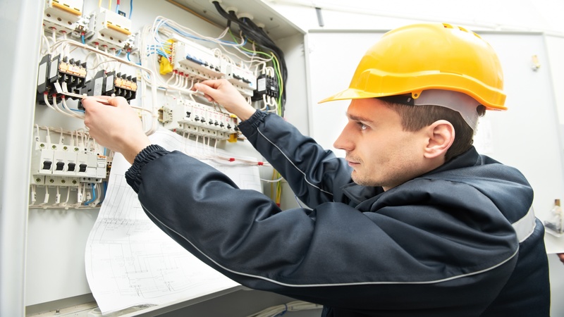 You Need a Dependable Electrician in Tampa