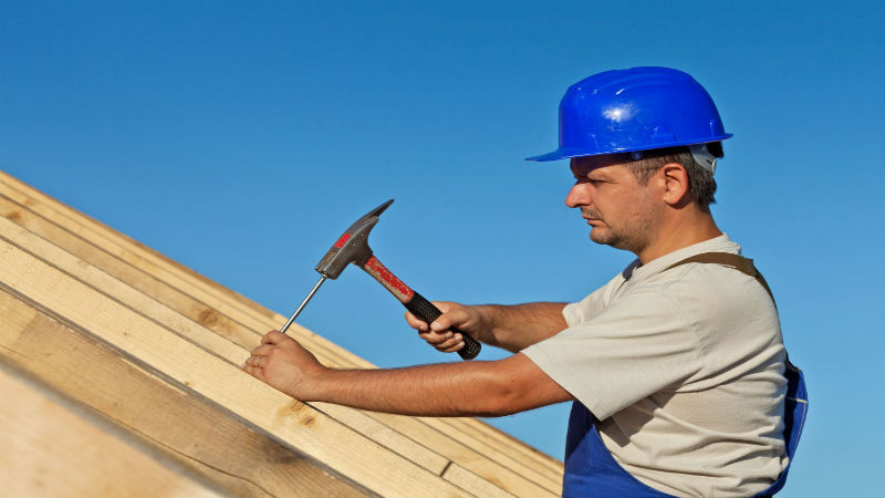 Choosing a commercial roofing contractors in Madison, WI