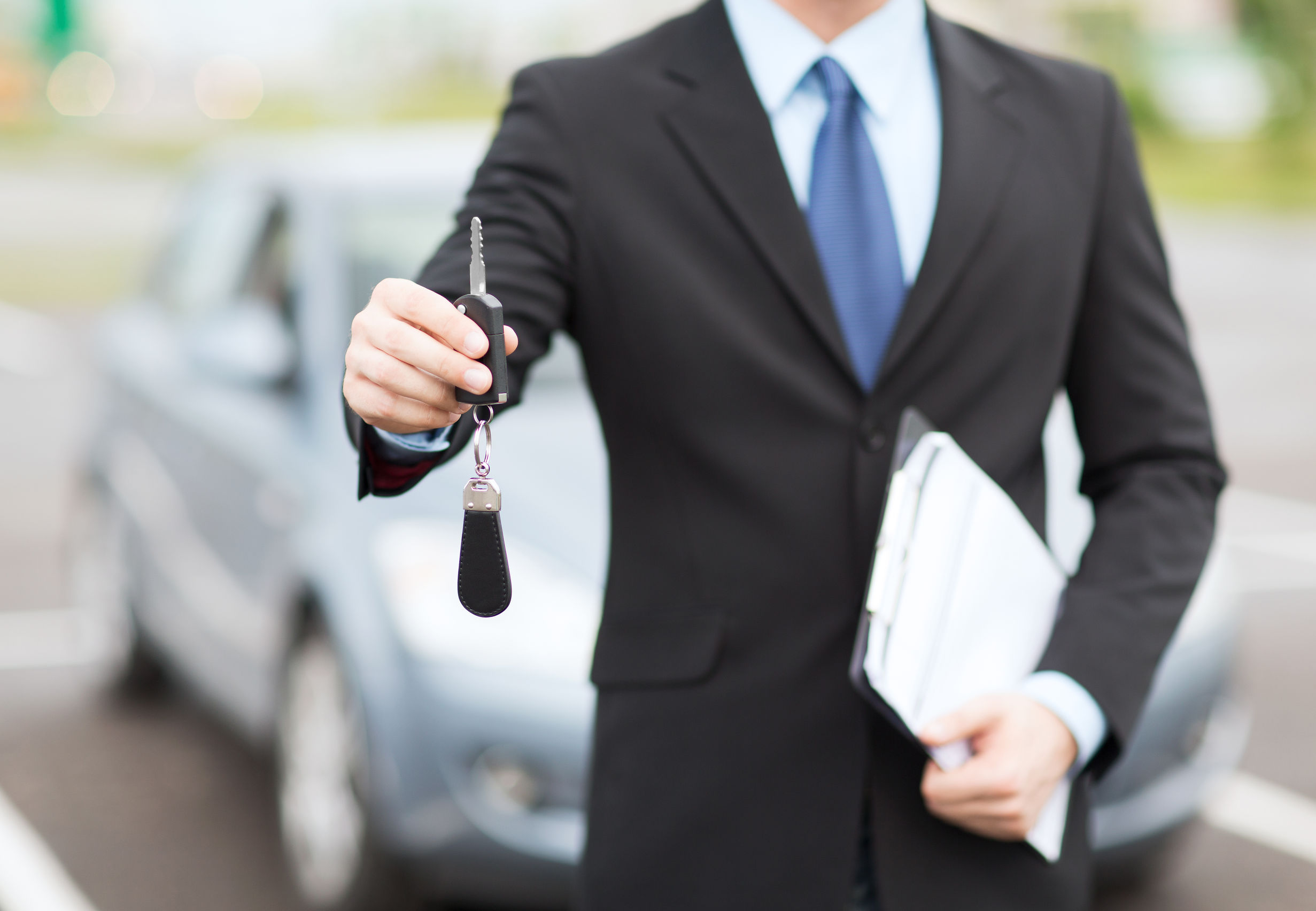 Consider These Ways to Save Money on Your Car Insurance in Chicago